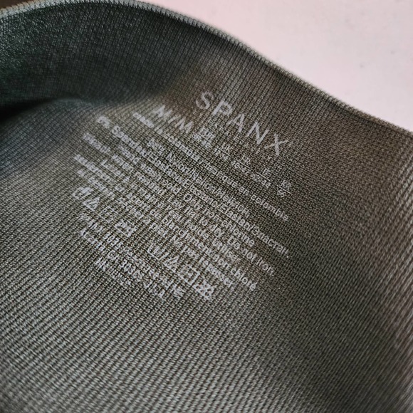 Spanx Look At Me Now Leggings Camo Women's Medium Green Nylon Blend - Picture 3 of 4